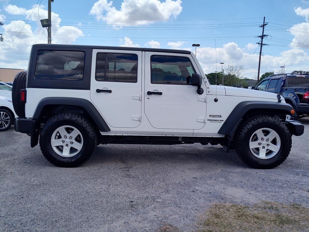 Jeep Wrangler Unlimited 4WD 4dr Sport 2013