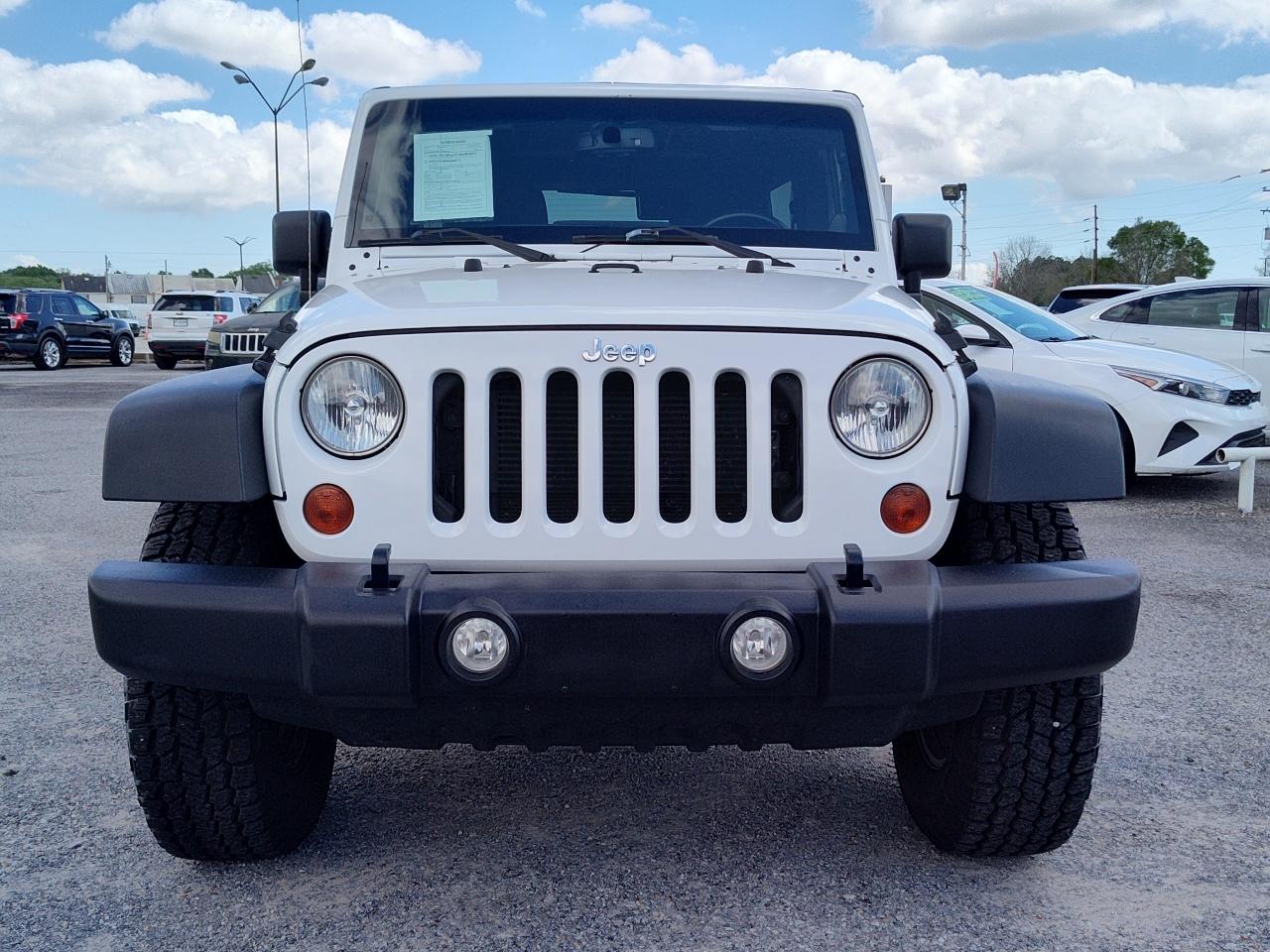 Jeep Wrangler Unlimited 4WD 4dr Sport 2013