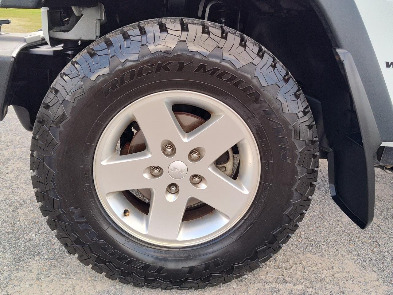 Jeep Wrangler Unlimited 4WD 4dr Sport 2013