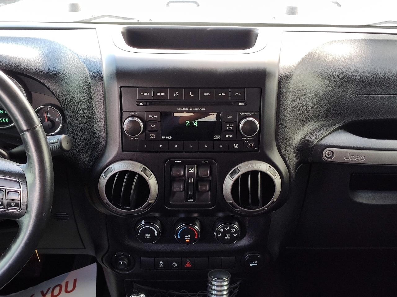 Jeep Wrangler Unlimited 4WD 4dr Sport 2013