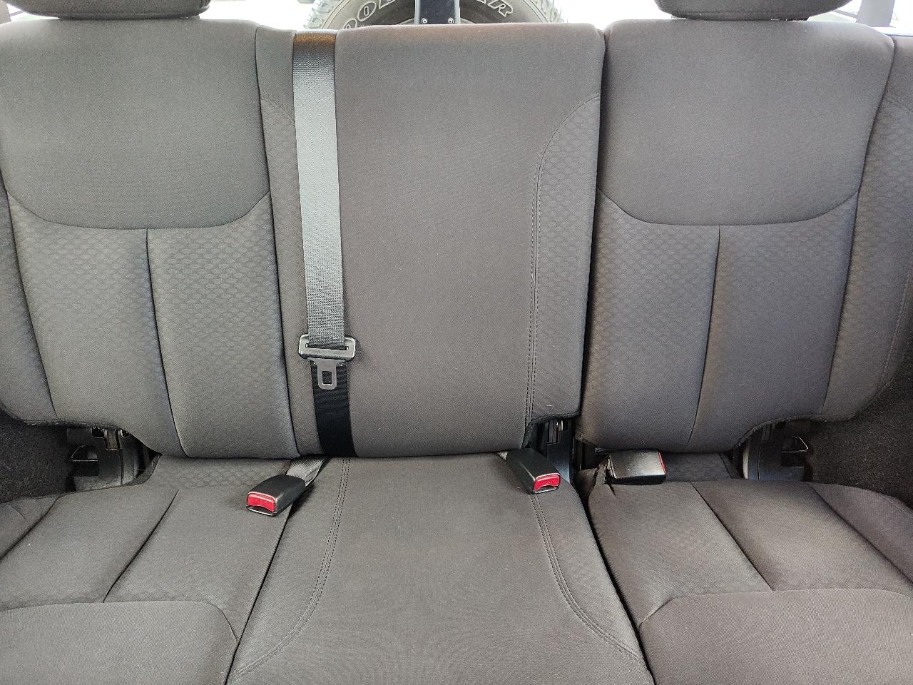 Jeep Wrangler Unlimited 4WD 4dr Sport 2013