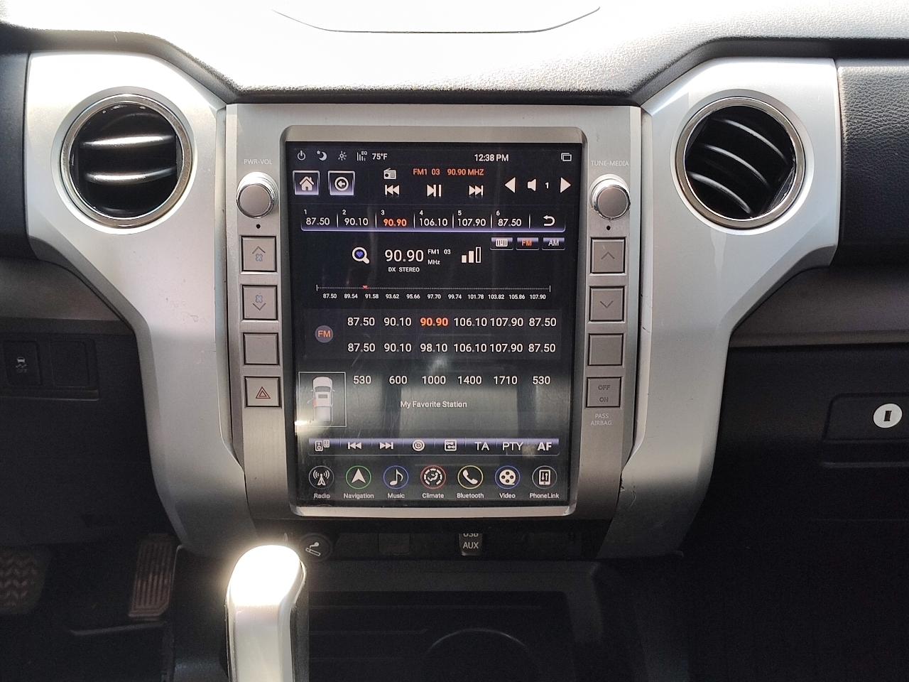 Toyota Tundra 2WD Truck CrewMax 4.6L V8 6-Spd AT SR5 (Natl) 2014