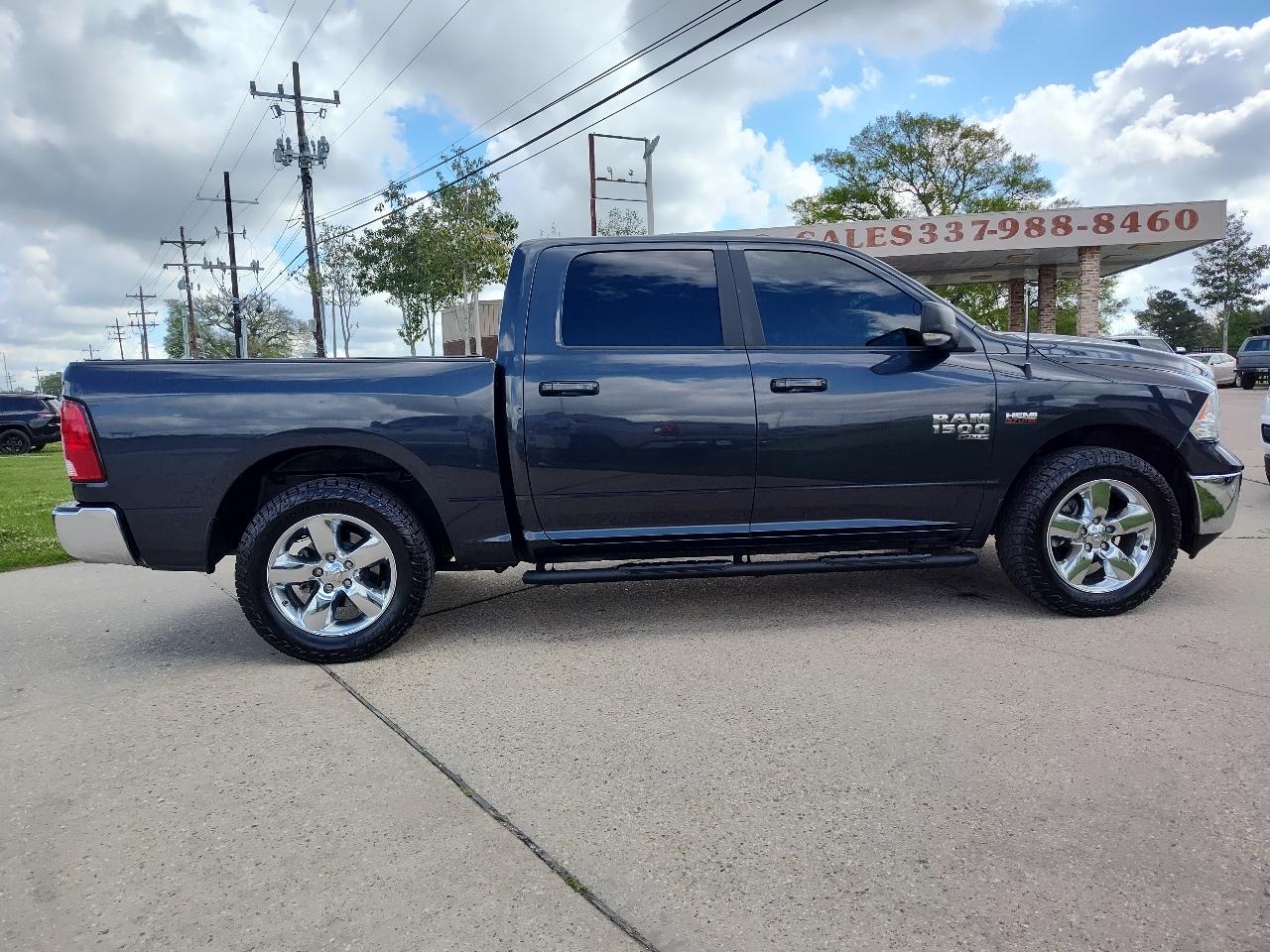 RAM 1500 Classic Lone Star 4x2 Crew Cab 5'7" Box 2019