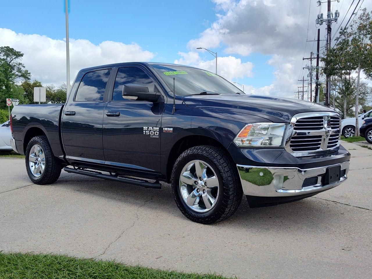 RAM 1500 Classic Lone Star 4x2 Crew Cab 5'7" Box 2019