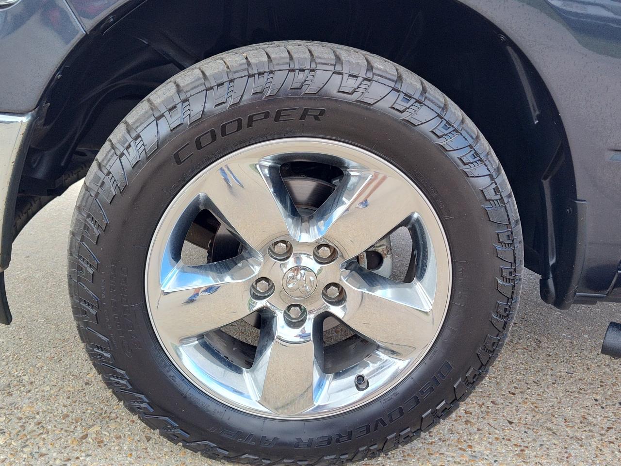 RAM 1500 Classic Lone Star 4x2 Crew Cab 5'7" Box 2019