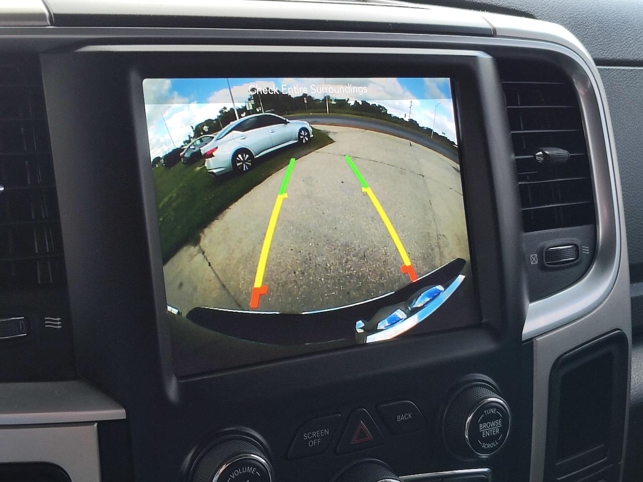 RAM 1500 Classic Lone Star 4x2 Crew Cab 5'7" Box 2019