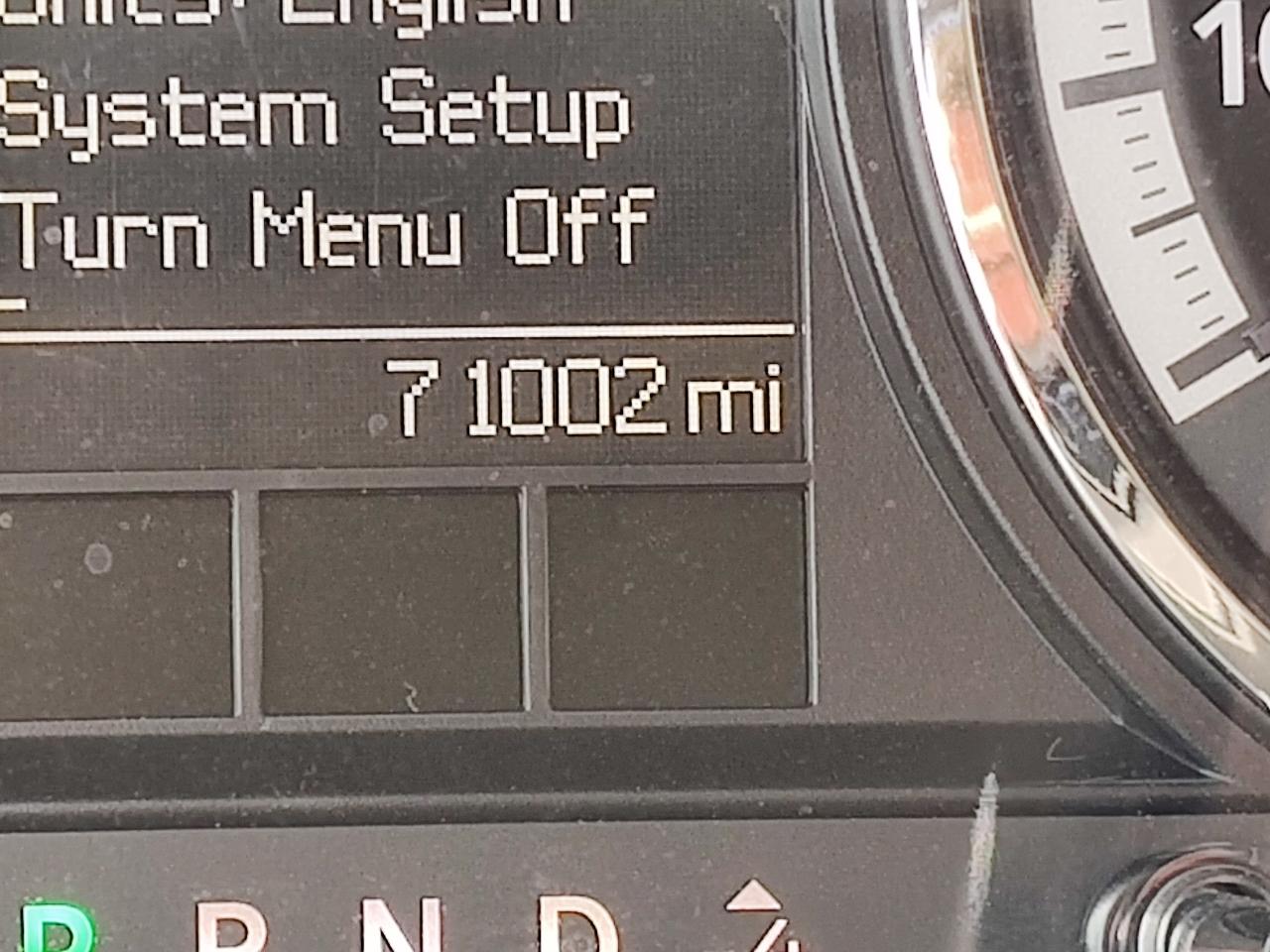 RAM 1500 4WD Crew Cab 140.5" Laramie 2012