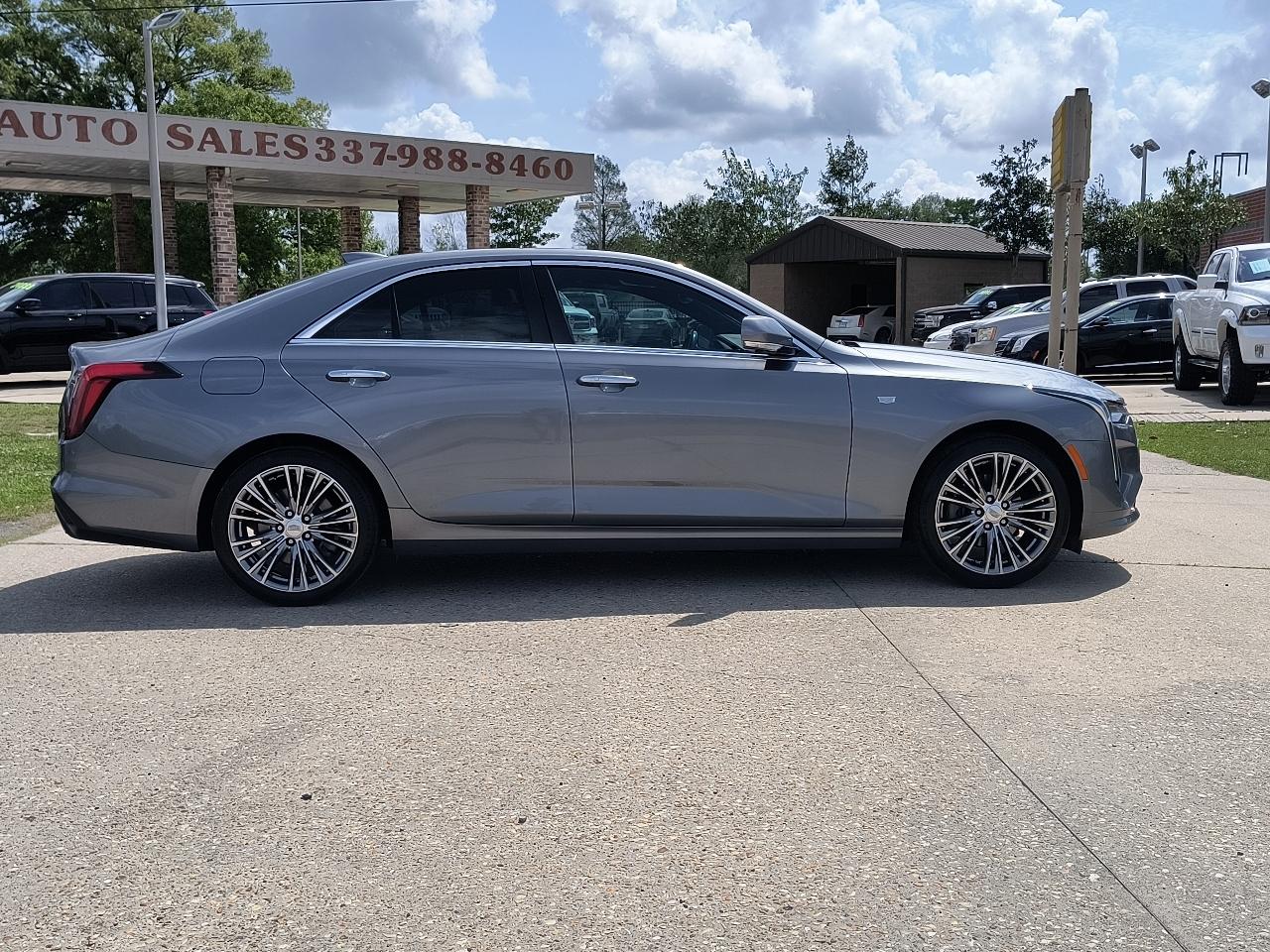 Cadillac CT4 4dr Sdn Premium Luxury 2021