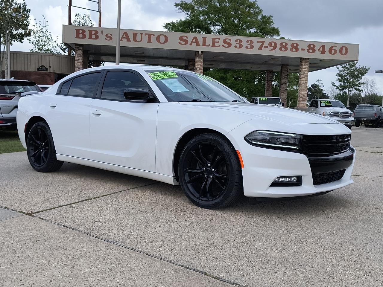 Dodge Charger 4dr Sdn SXT RWD 2016