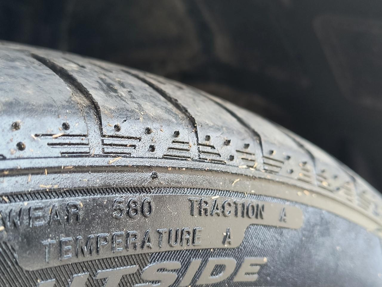 Dodge Charger 4dr Sdn SXT RWD 2016