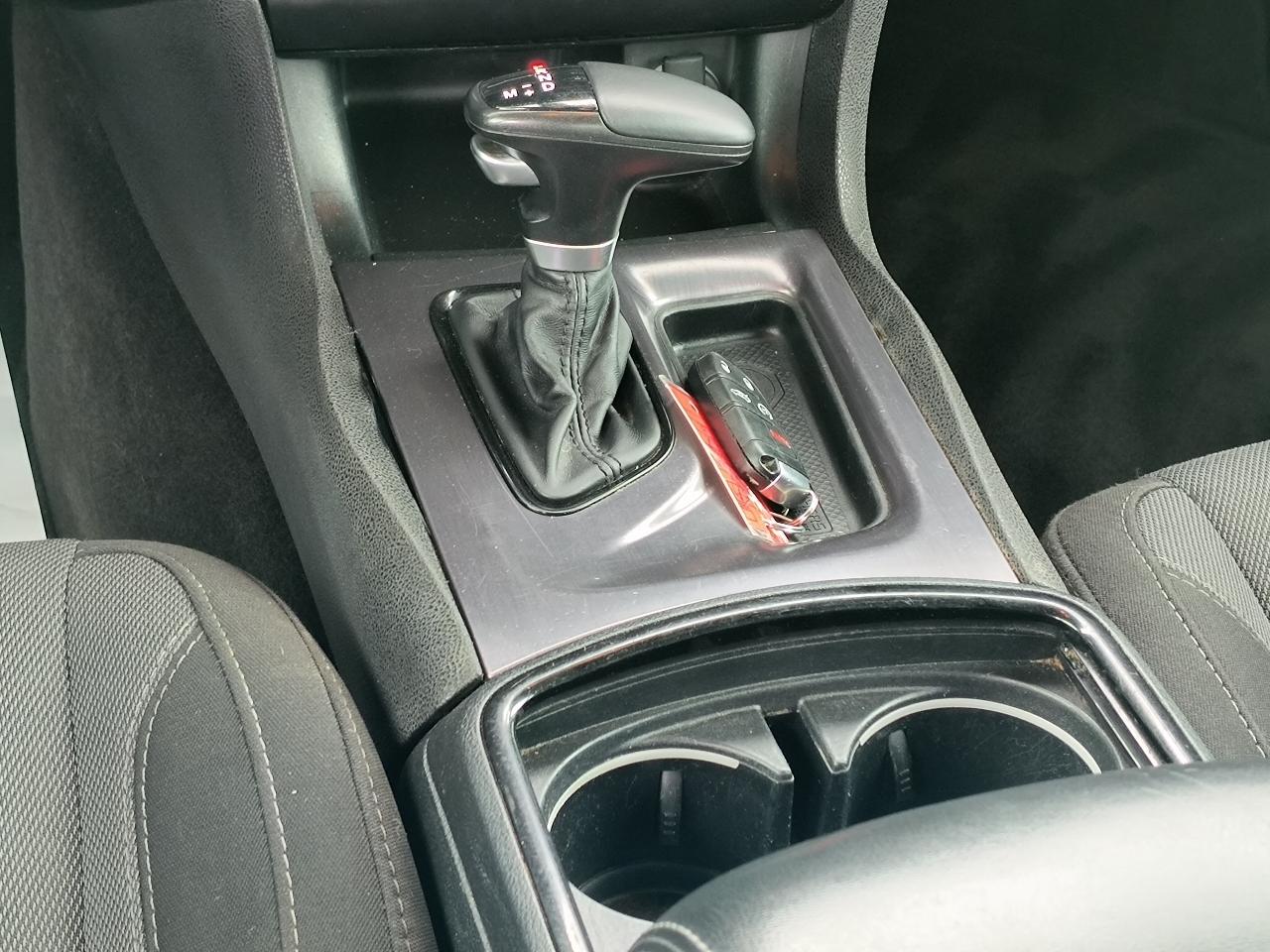 Dodge Charger 4dr Sdn SXT RWD 2016