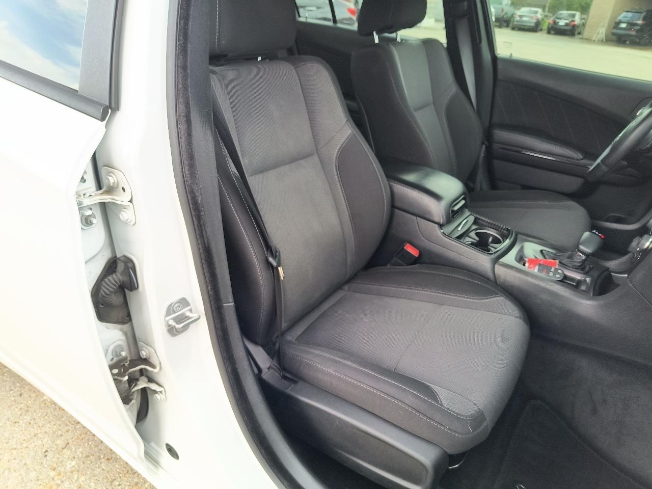 Dodge Charger 4dr Sdn SXT RWD 2016