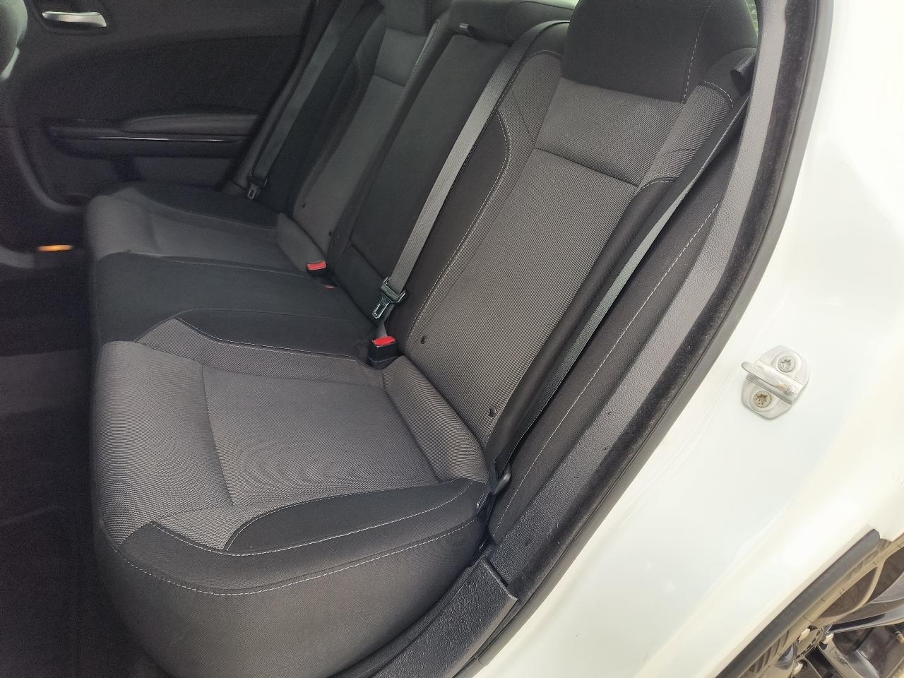 Dodge Charger 4dr Sdn SXT RWD 2016