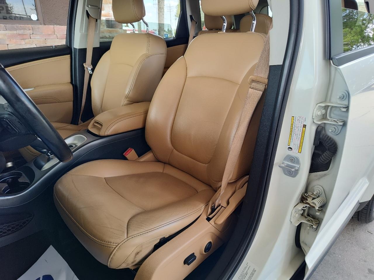 Dodge Journey FWD 4dr Crew 2012