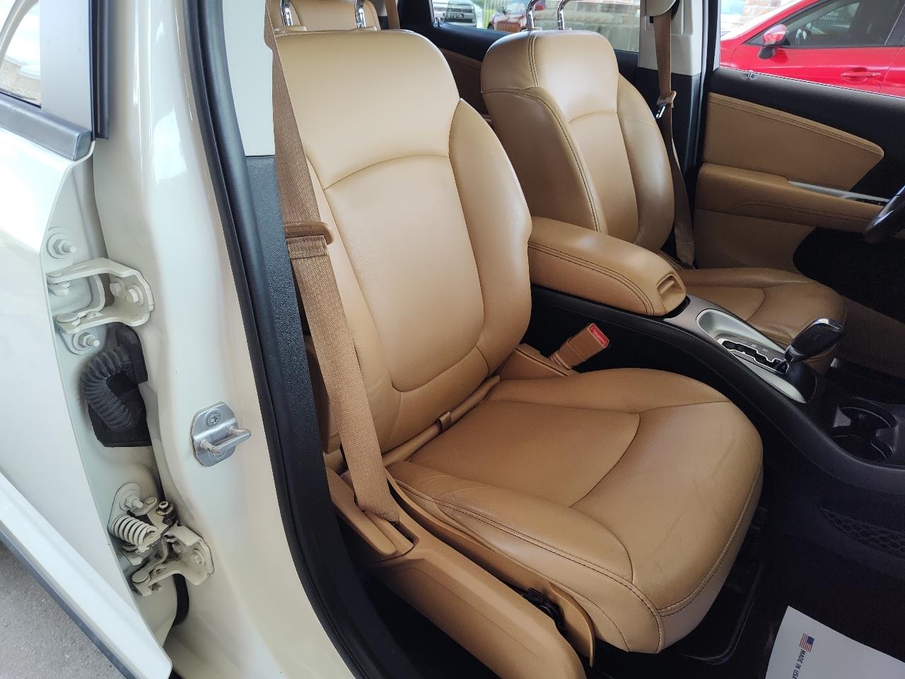 Dodge Journey FWD 4dr Crew 2012