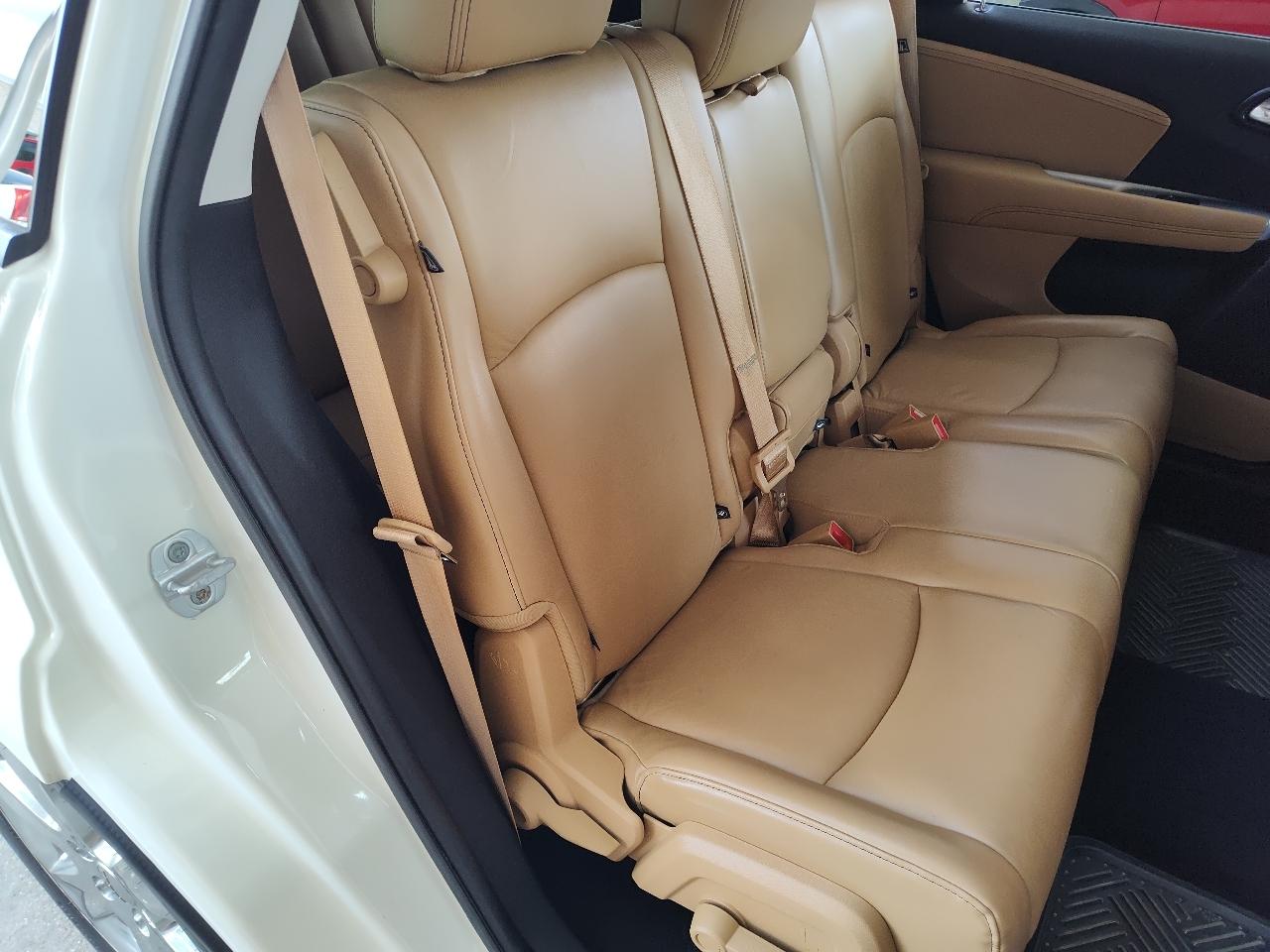 Dodge Journey FWD 4dr Crew 2012