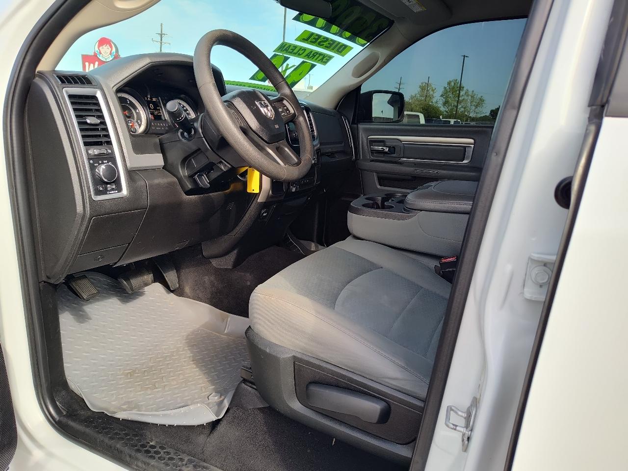 RAM 2500 SLT 4x4 Crew Cab 6'4" Box 2018