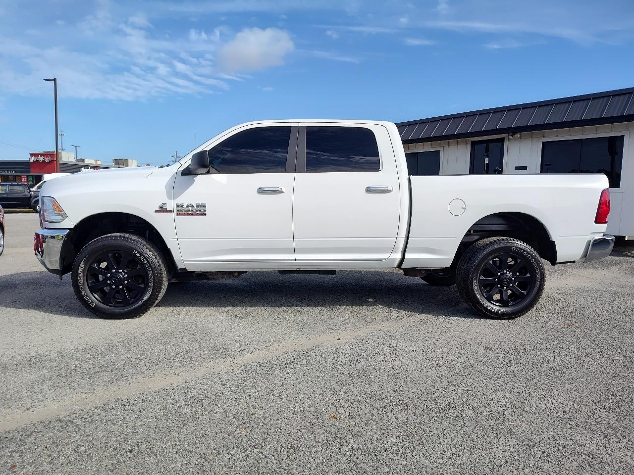RAM 2500 SLT 4x4 Crew Cab 6'4" Box 2018