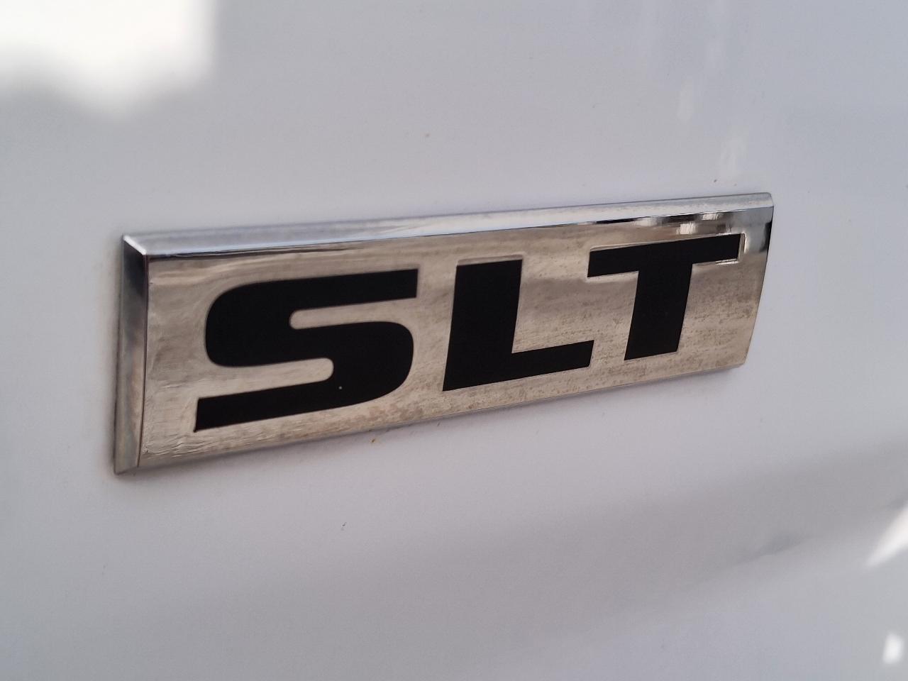 RAM 2500 SLT 4x4 Crew Cab 6'4" Box 2018