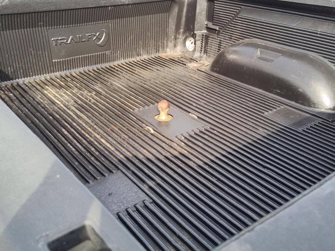 RAM 2500 SLT 4x4 Crew Cab 6'4" Box 2018