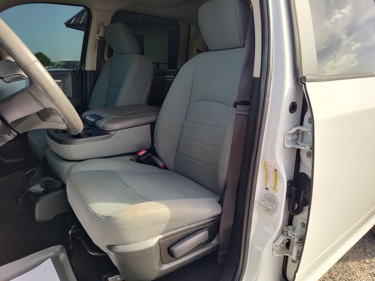 RAM 2500 SLT 4x4 Crew Cab 6'4" Box 2018