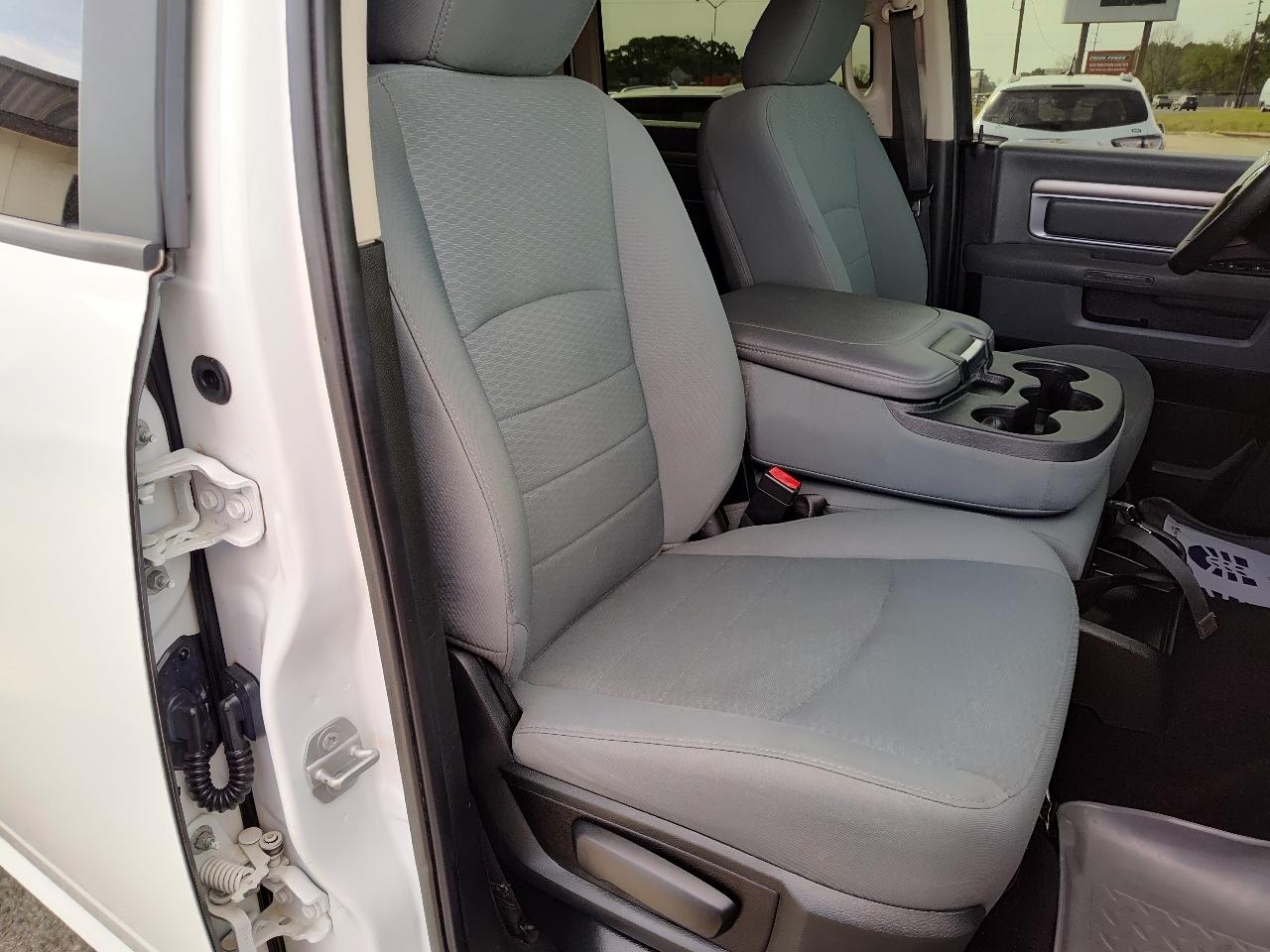 RAM 2500 SLT 4x4 Crew Cab 6'4" Box 2018