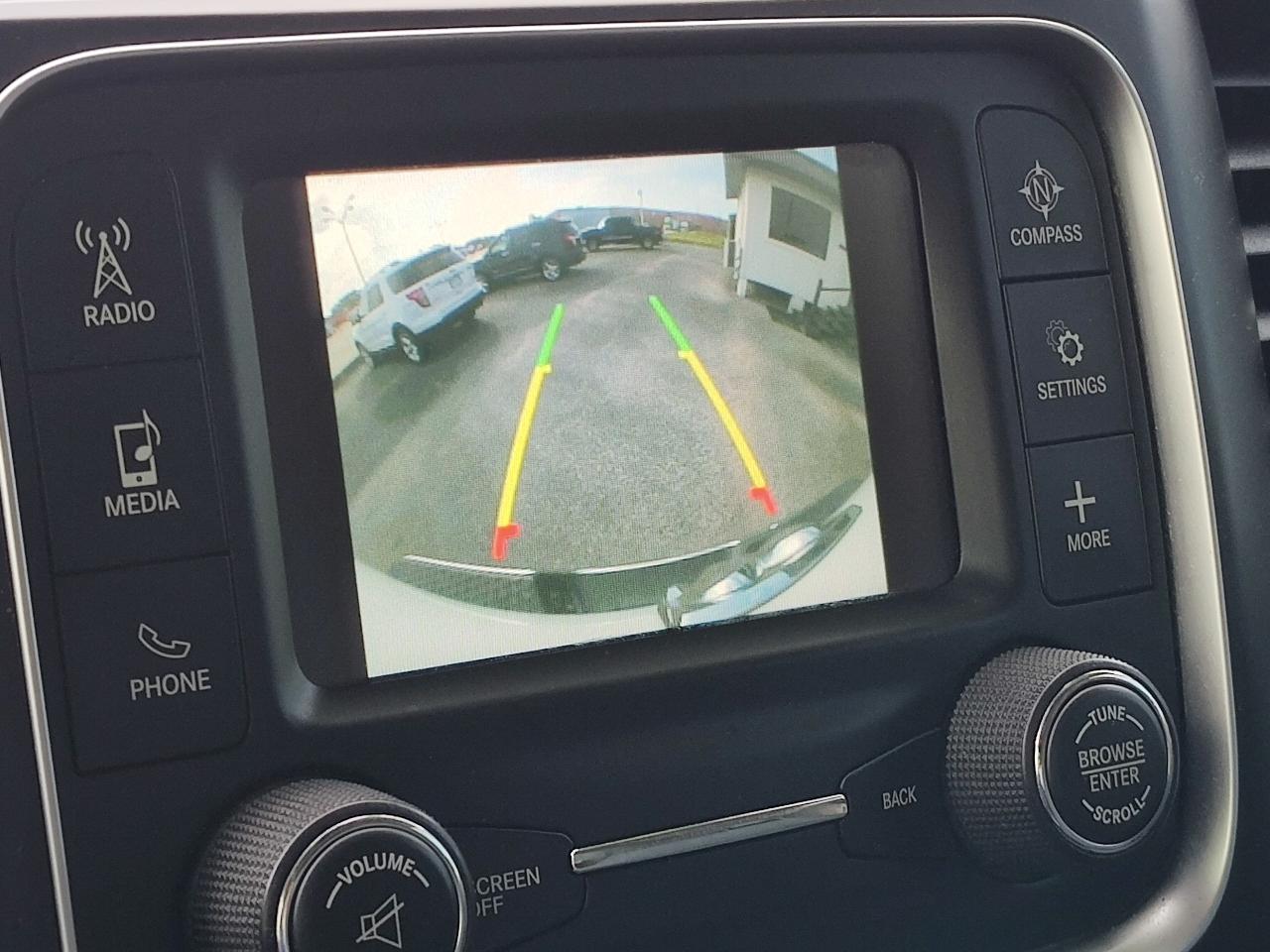 RAM 2500 SLT 4x4 Crew Cab 6'4" Box 2018