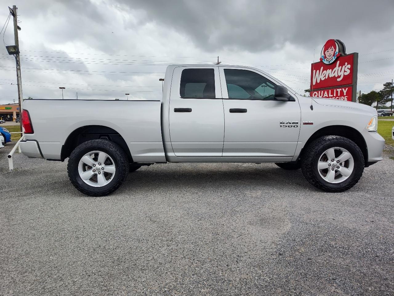 RAM 1500 4WD Quad Cab 140.5" Express 2014