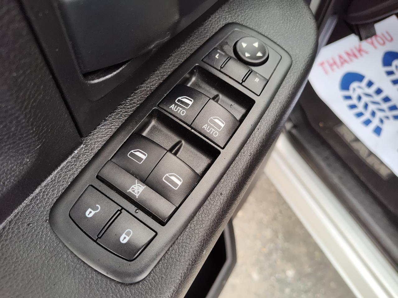 RAM 1500 4WD Quad Cab 140.5" Express 2014