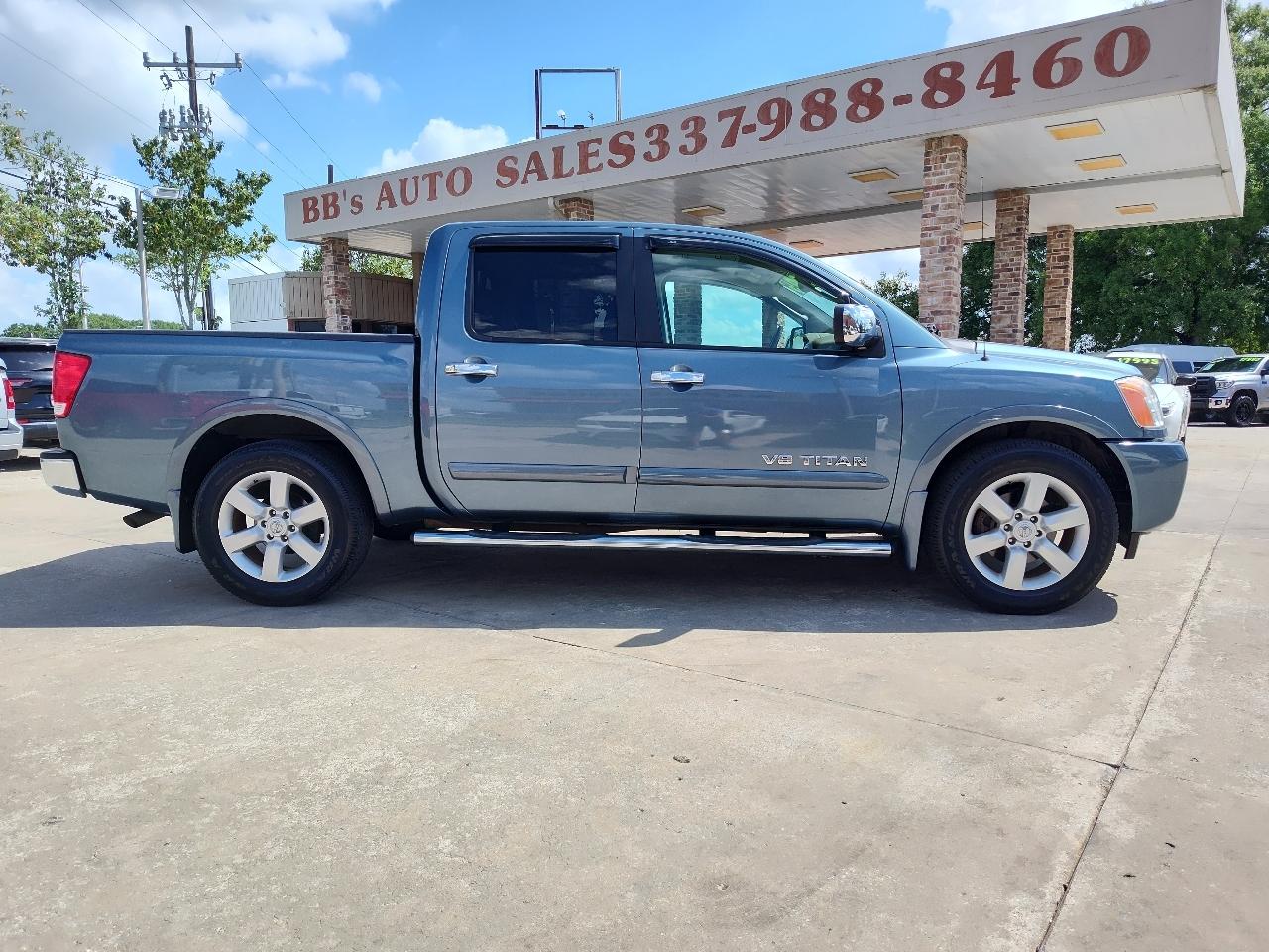 Nissan Titan 2WD Crew Cab SWB LE 2010