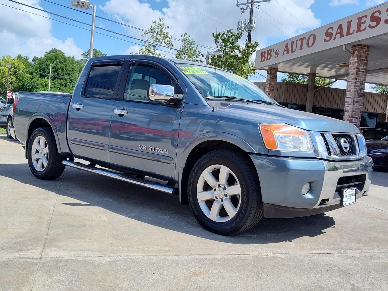 Nissan Titan 2WD Crew Cab SWB LE 2010