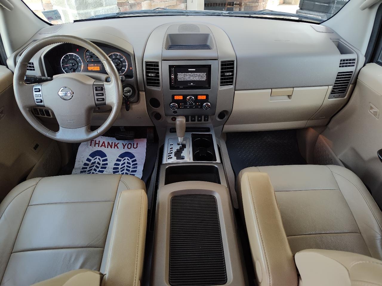 Nissan Titan 2WD Crew Cab SWB LE 2010
