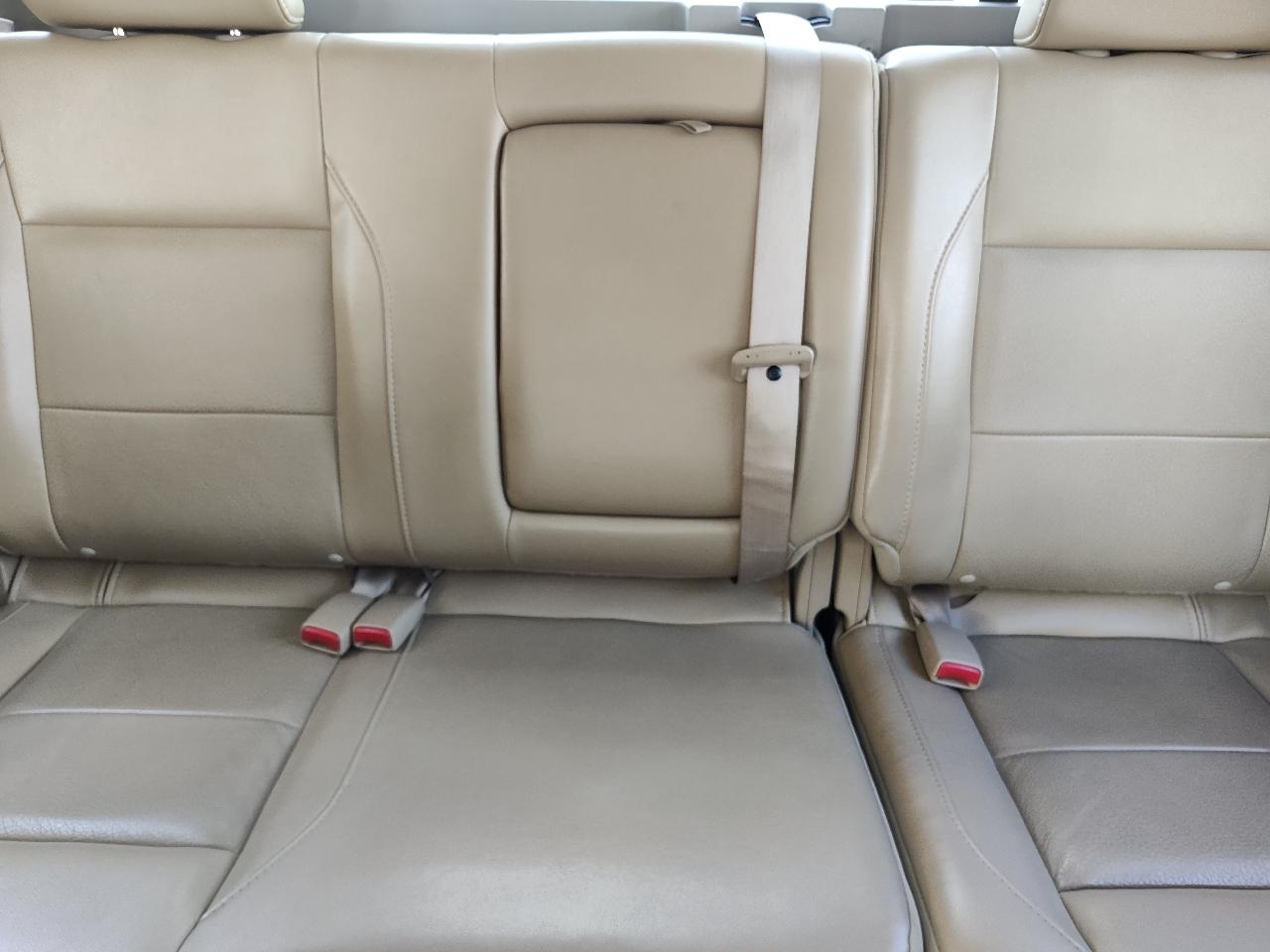 Nissan Titan 2WD Crew Cab SWB LE 2010