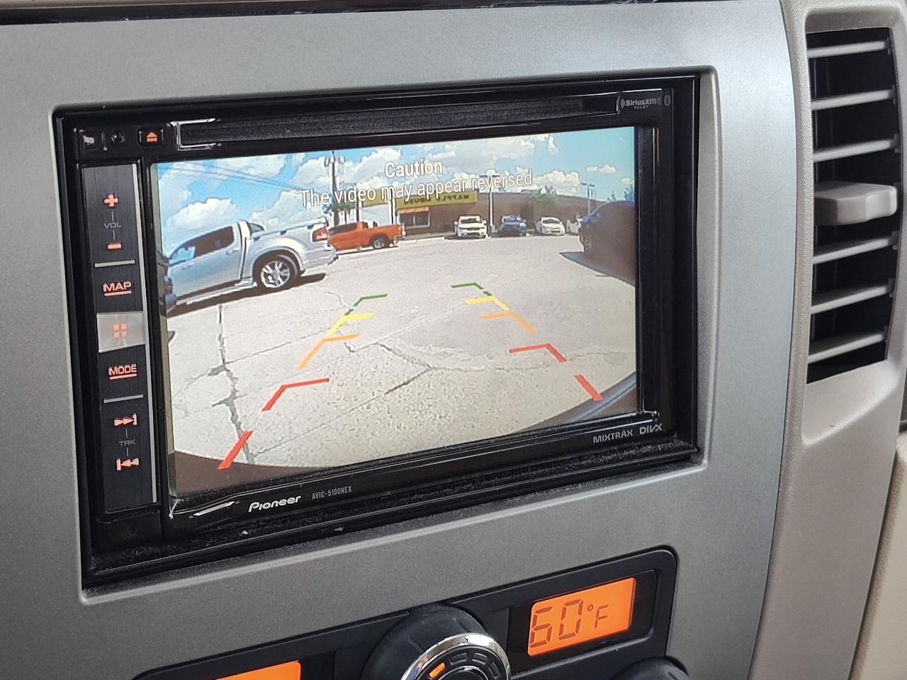 Nissan Titan 2WD Crew Cab SWB LE 2010