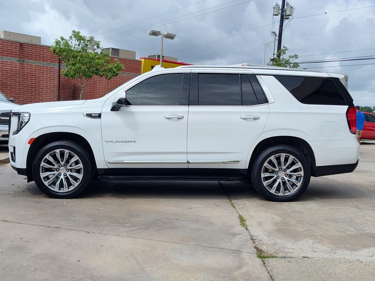 GMC Yukon 2WD 4dr SLT 2022