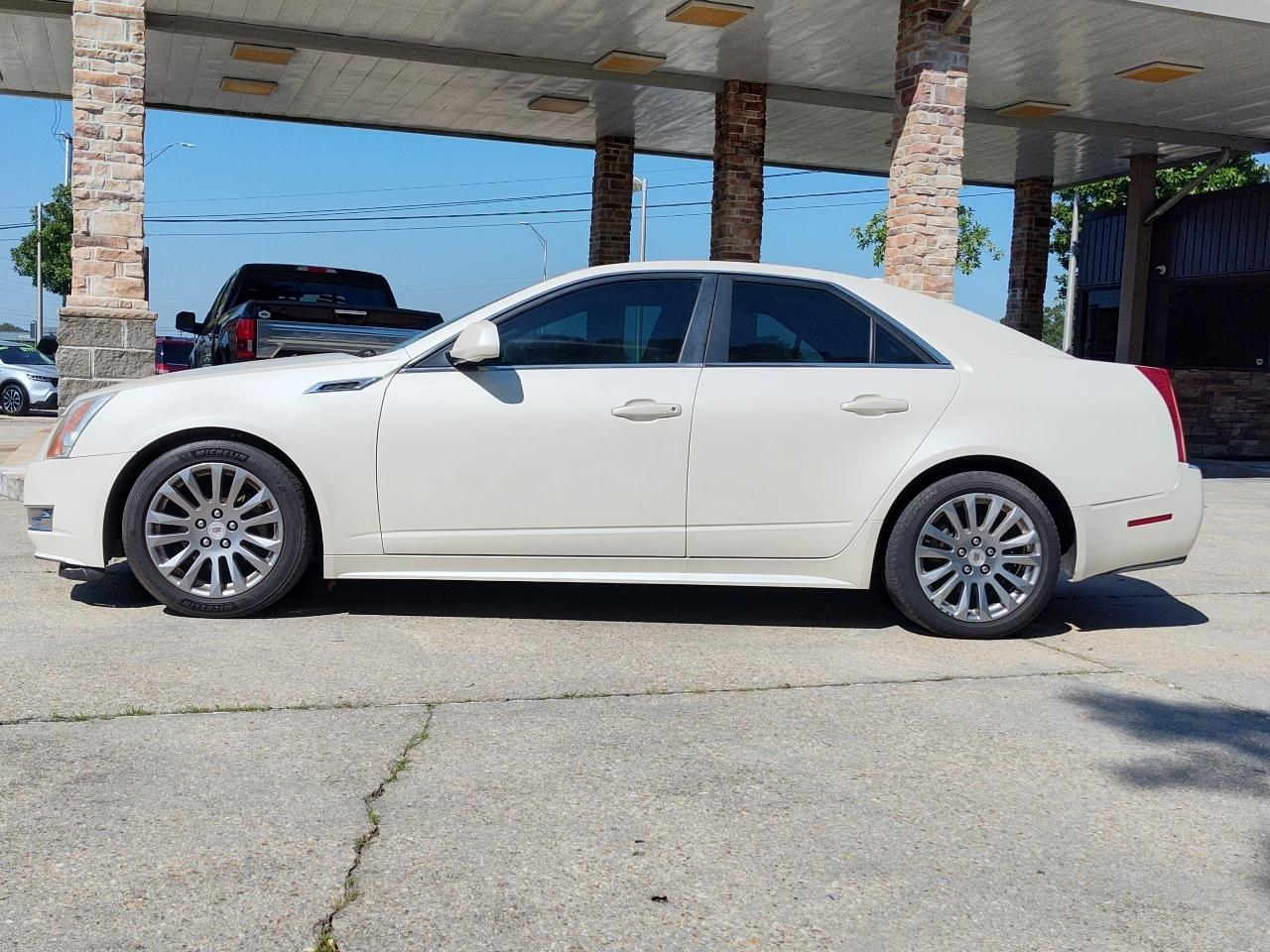 Cadillac CTS Sedan 4dr Sdn 3.6L Performance RWD 2013