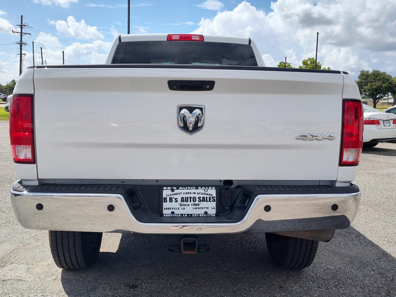 RAM 2500 Tradesman 4x4 Crew Cab 6'4" Box 2017