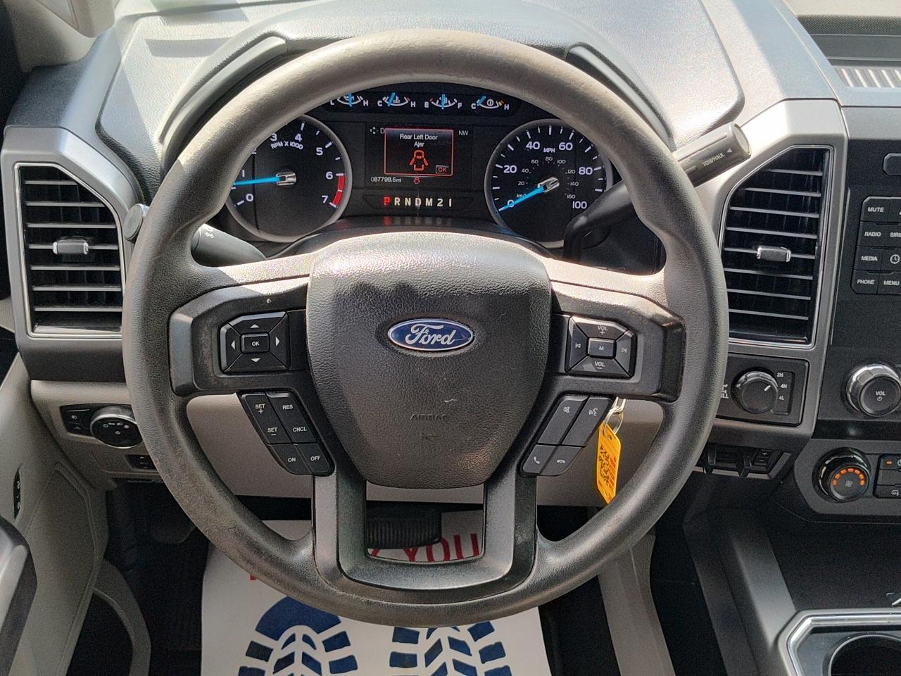 Ford Super Duty F-250 SRW 4WD Crew Cab 156" XLT 2019