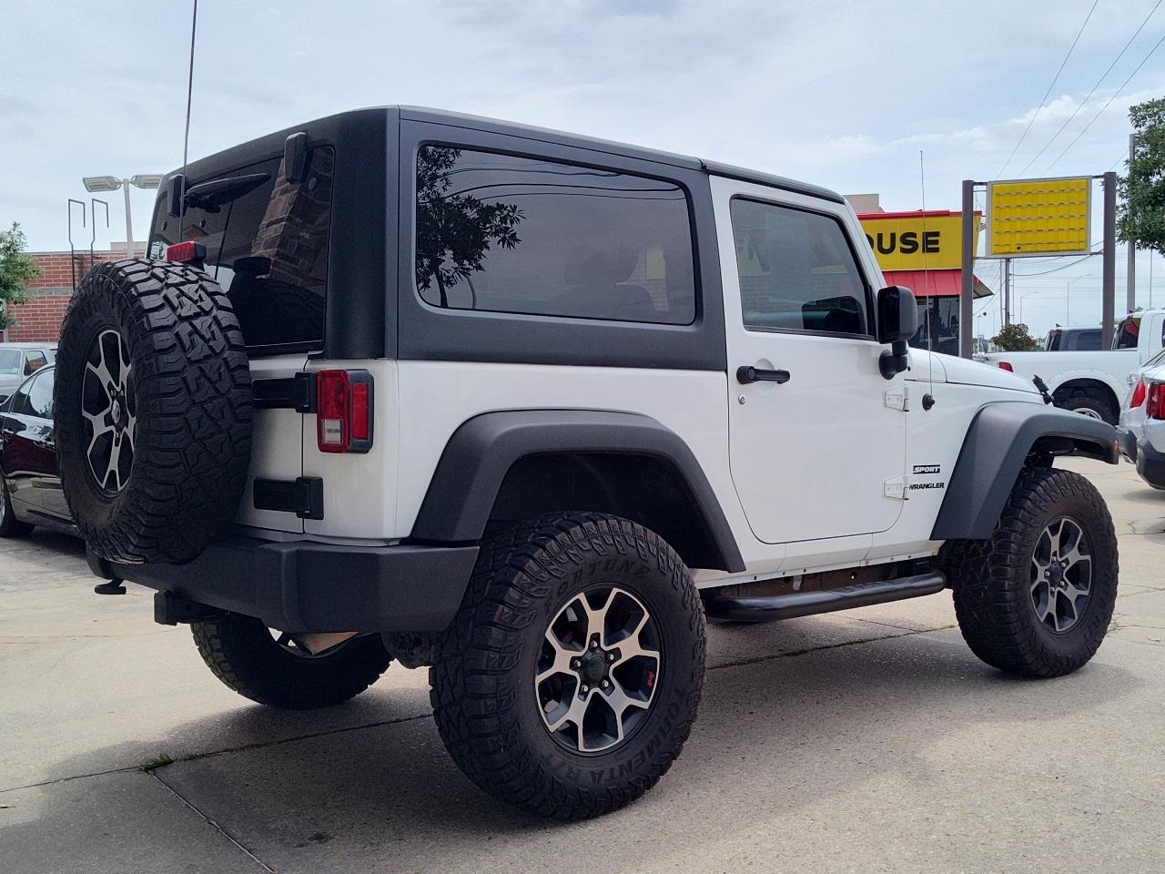 Jeep Wrangler 4WD 2dr Sport 2012
