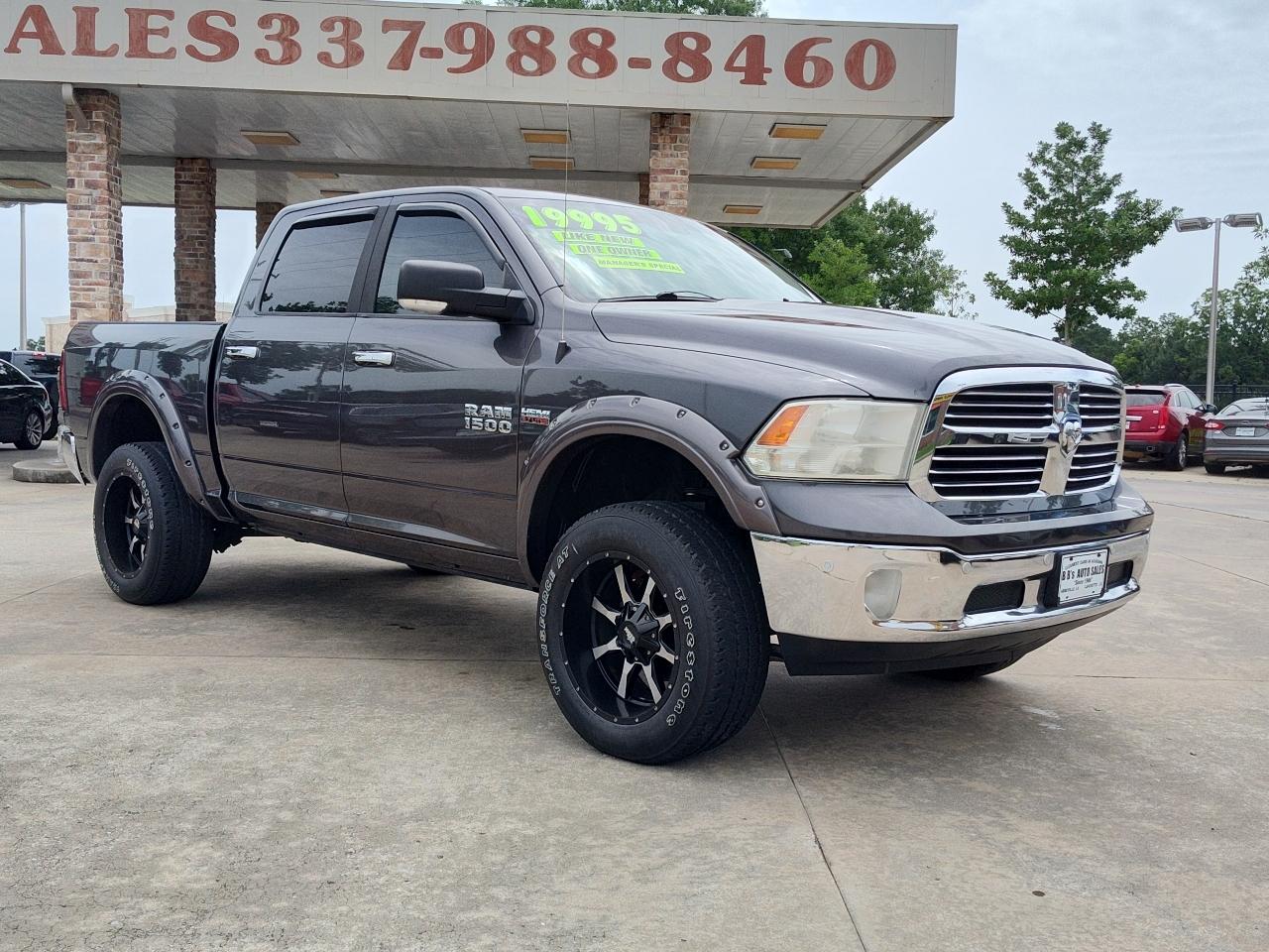 RAM 1500 4WD Crew Cab 140.5" Lone Star 2014