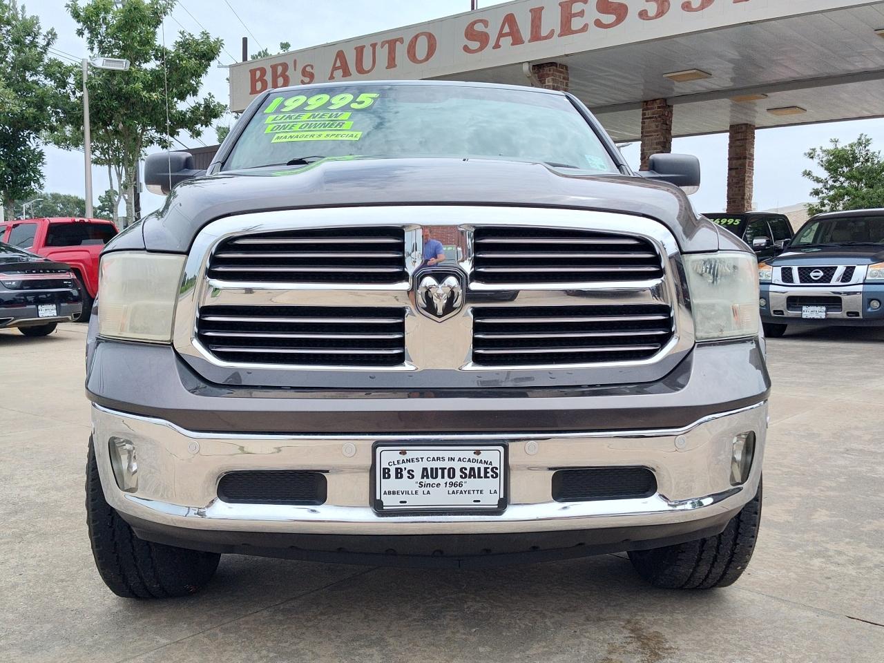 RAM 1500 4WD Crew Cab 140.5" Lone Star 2014
