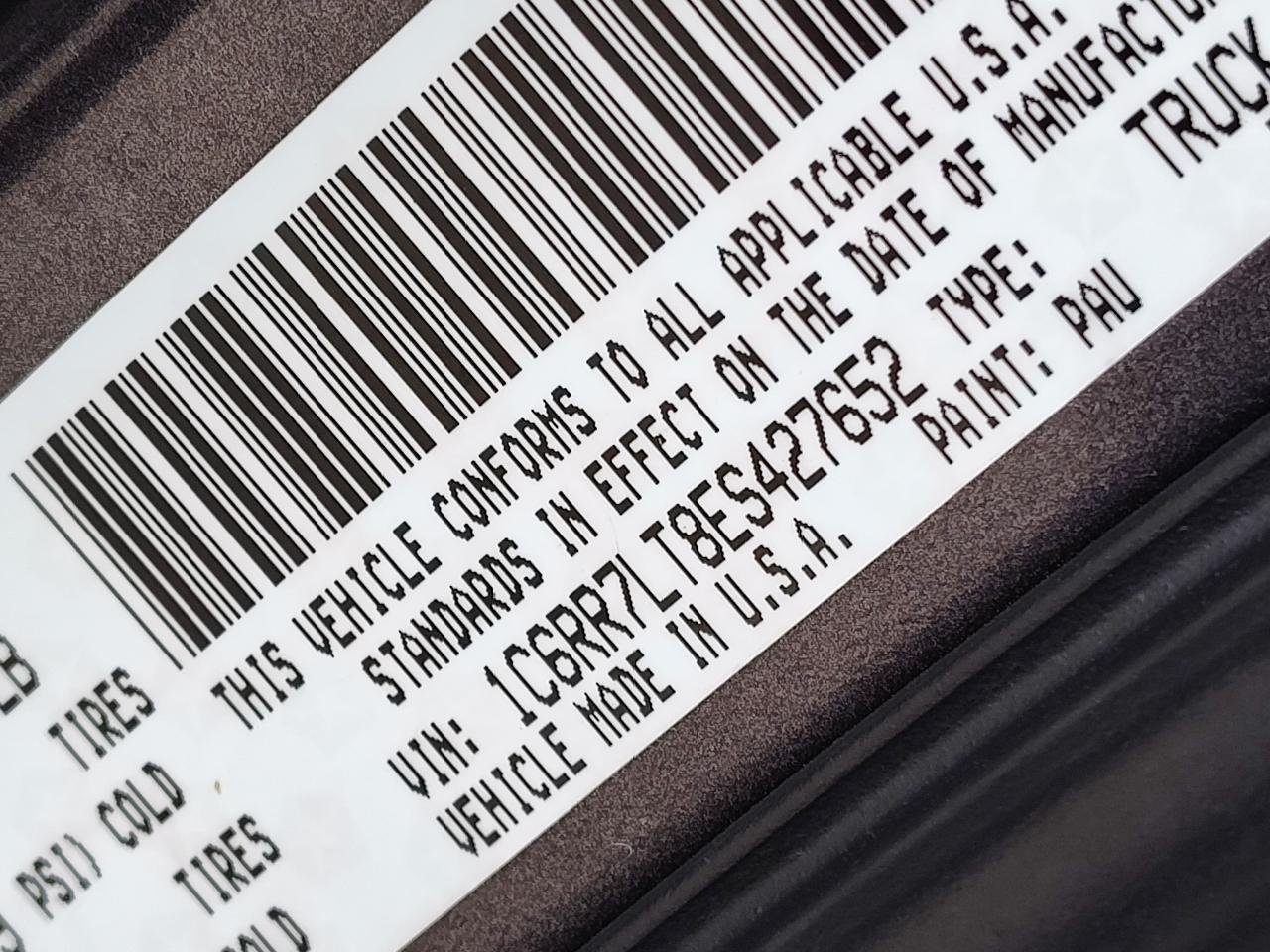 RAM 1500 4WD Crew Cab 140.5" Lone Star 2014