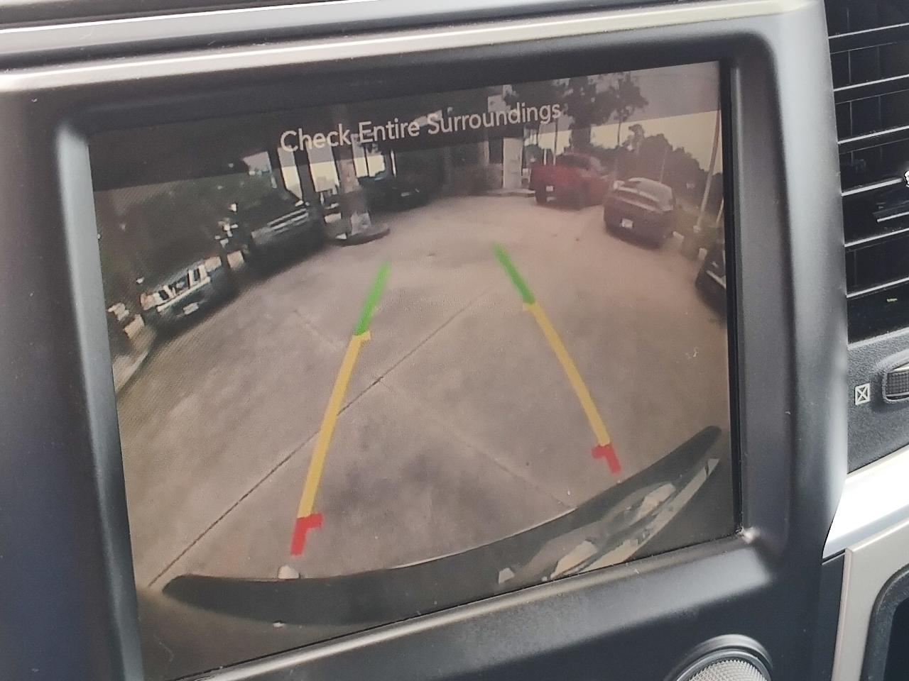 RAM 1500 4WD Crew Cab 140.5" Lone Star 2014