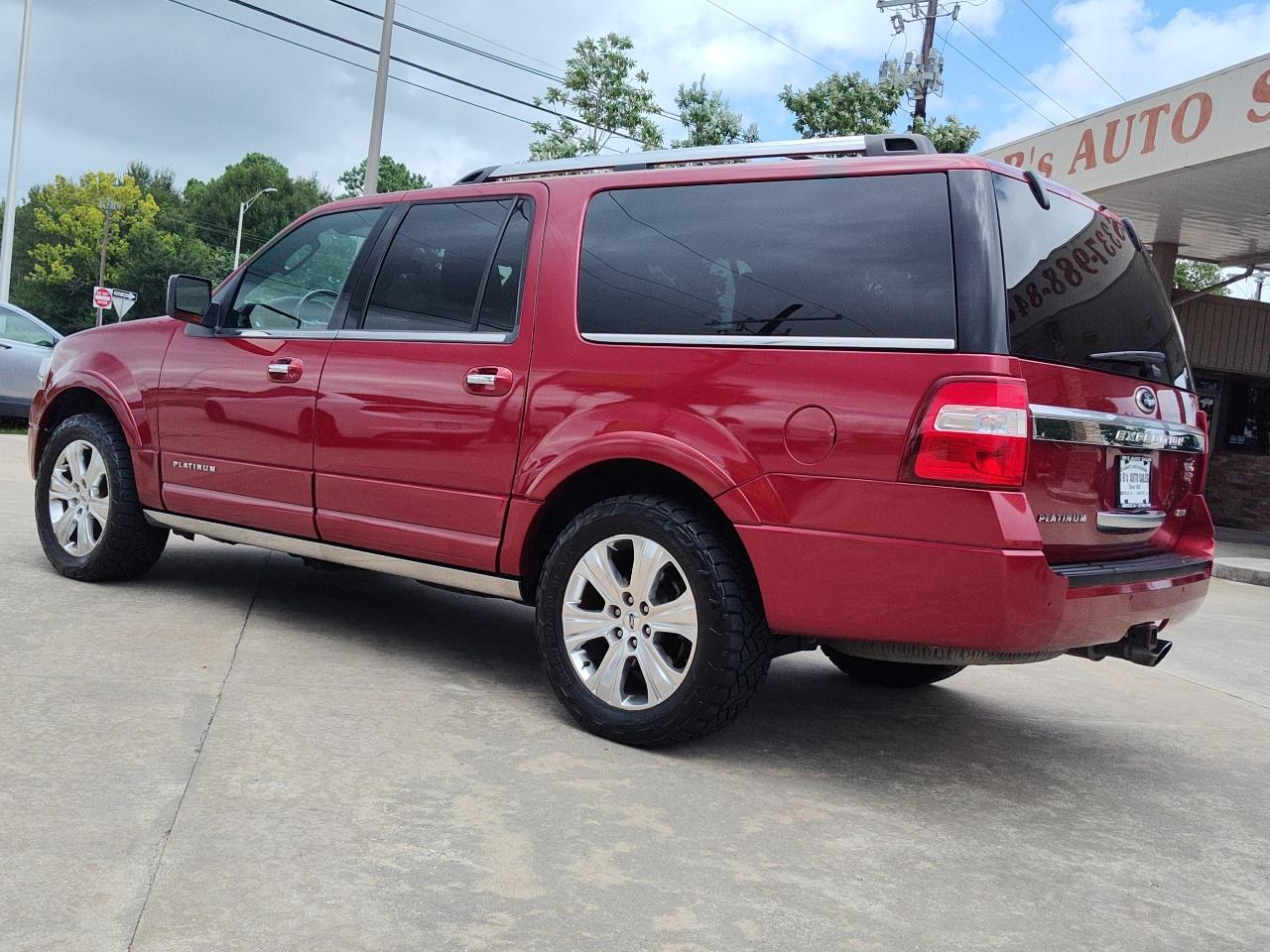 Ford Expedition EL 2WD 4dr Platinum 2015