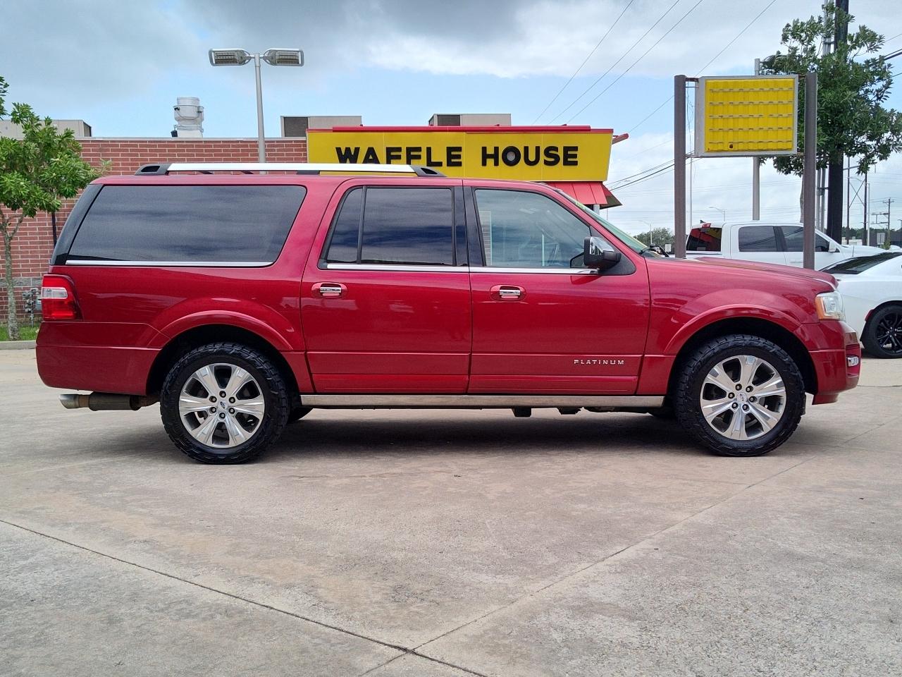 Ford Expedition EL 2WD 4dr Platinum 2015
