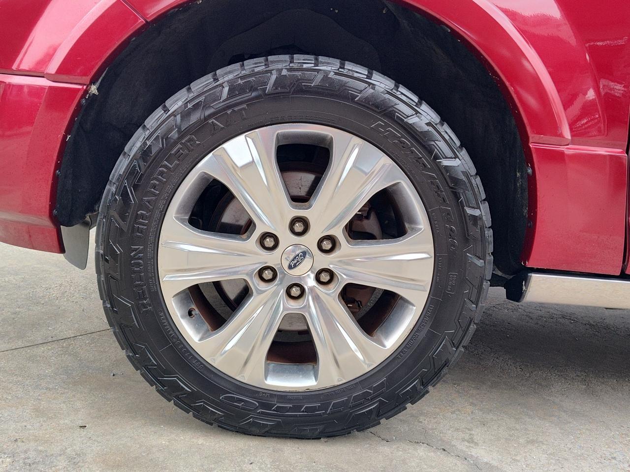 Ford Expedition EL 2WD 4dr Platinum 2015
