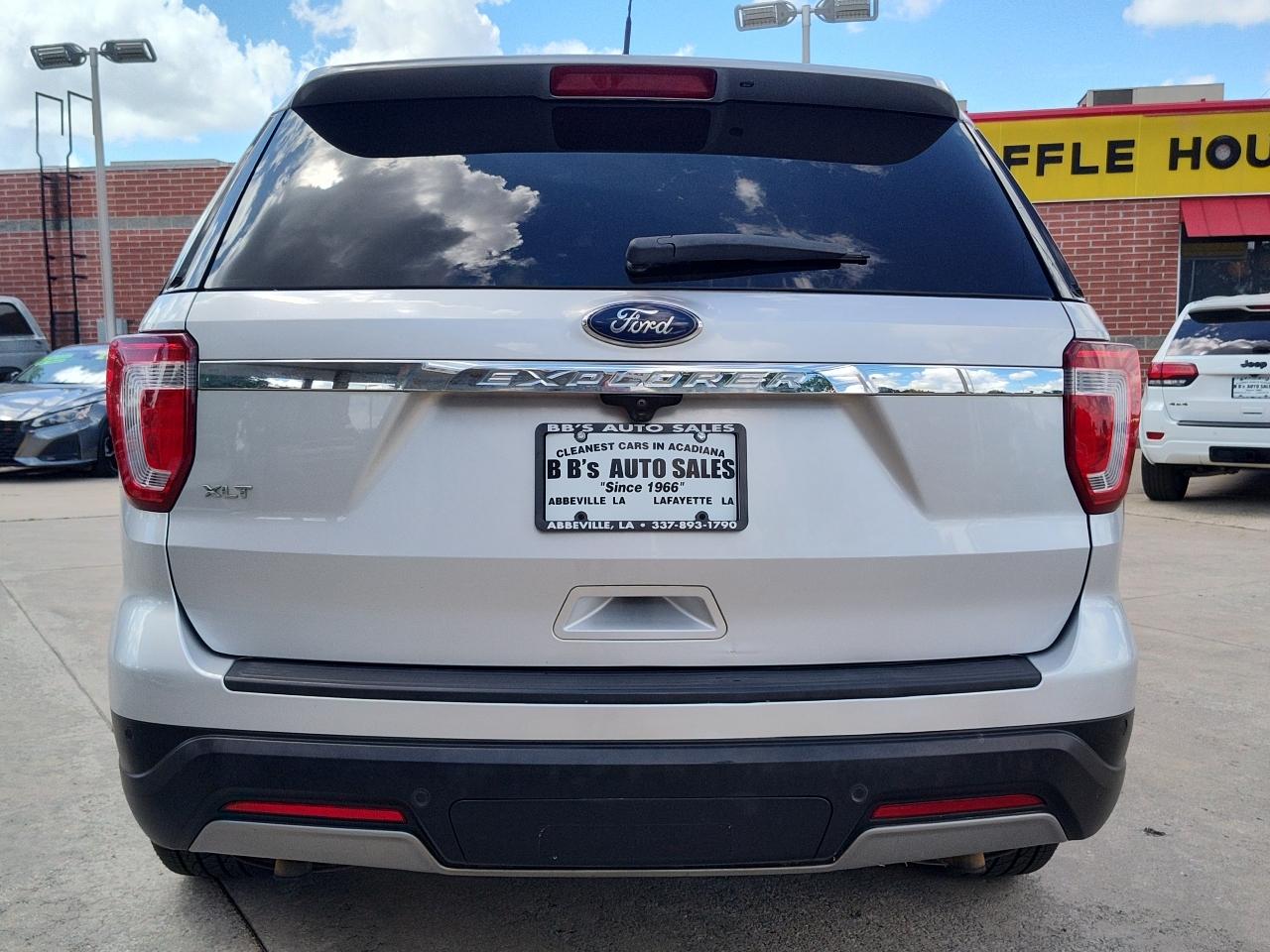 Ford Explorer XLT FWD 2019