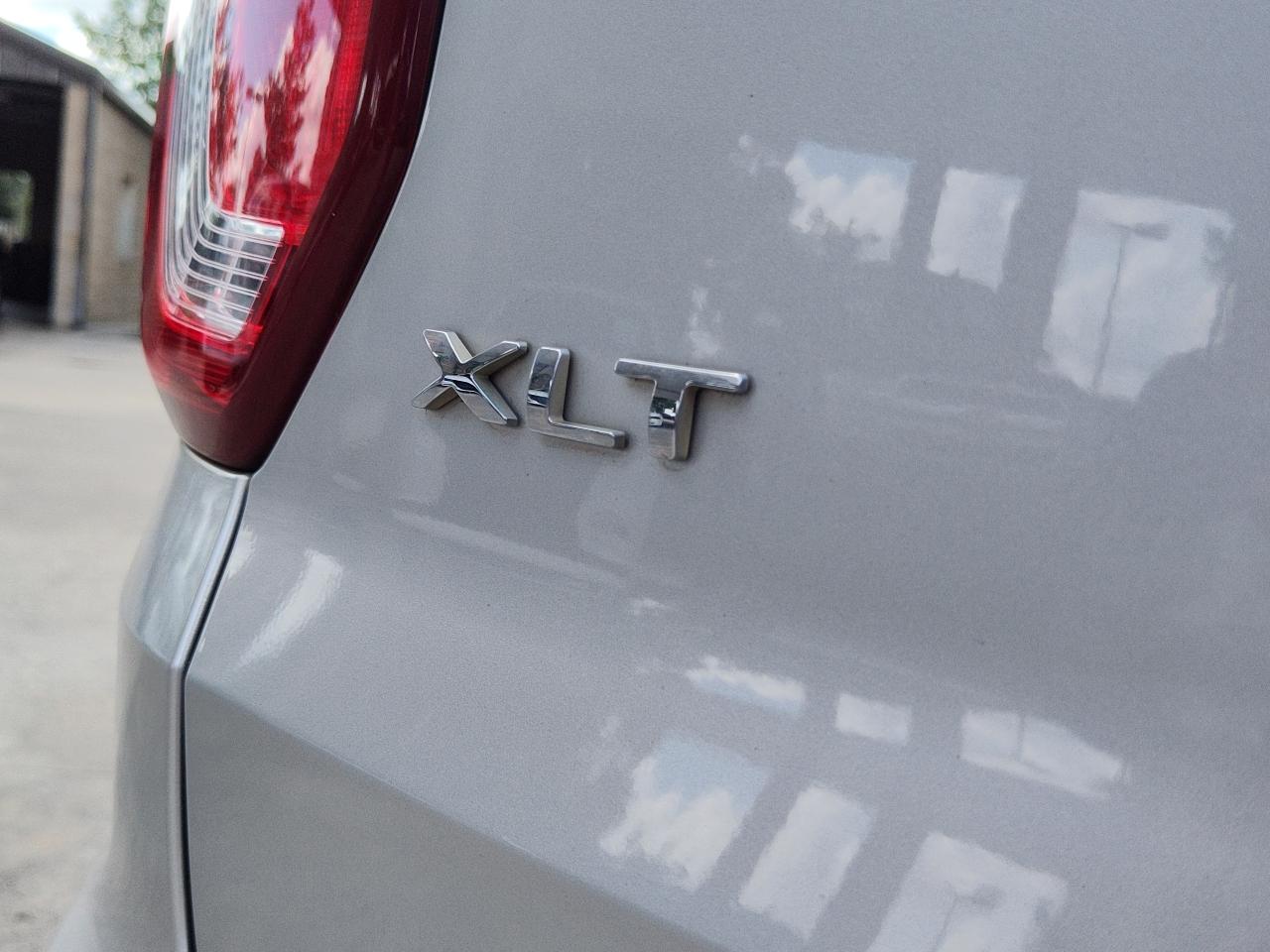 Ford Explorer XLT FWD 2019