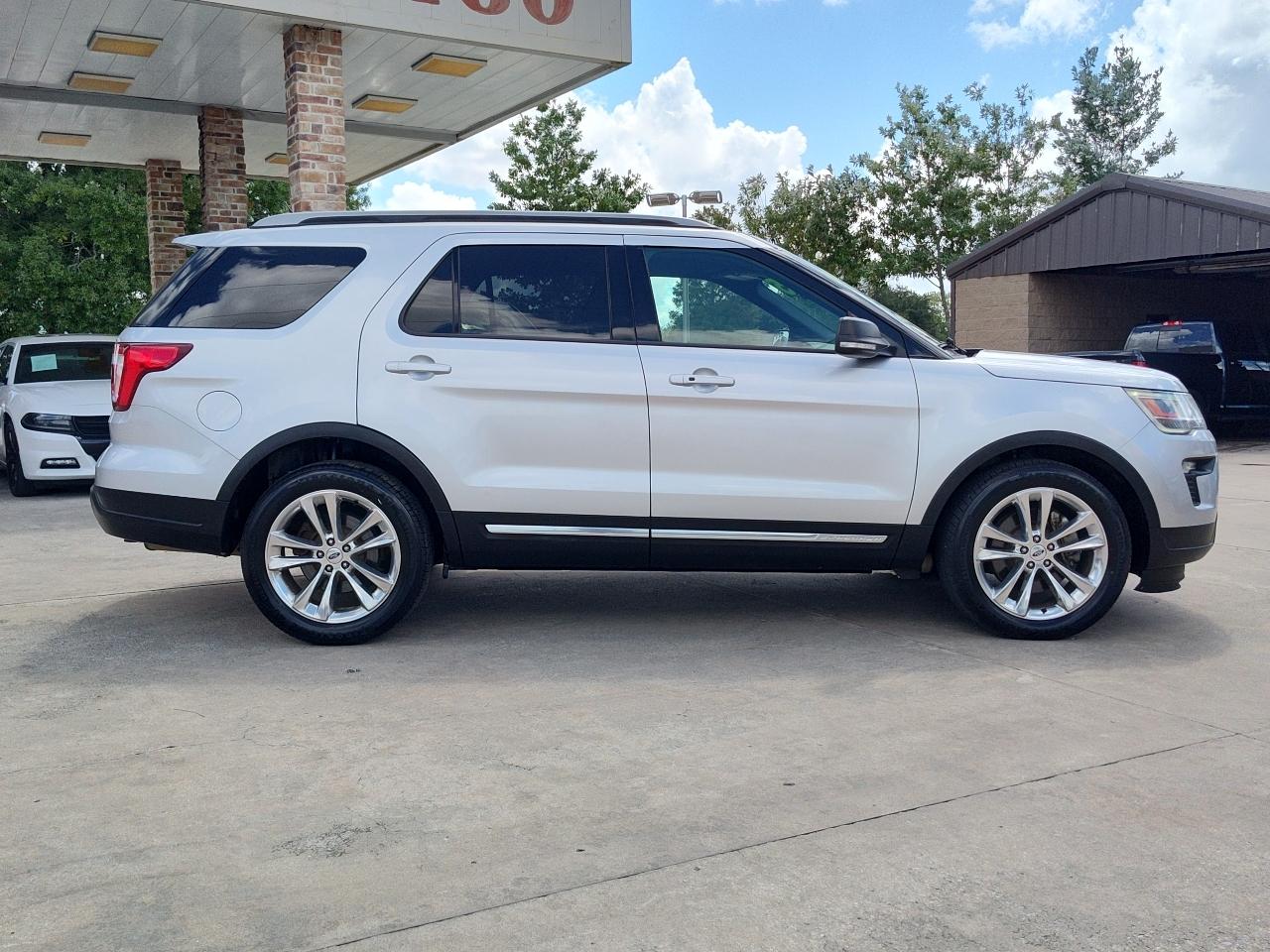 Ford Explorer XLT FWD 2019