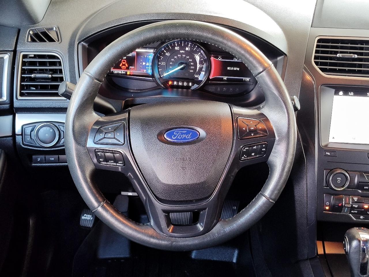 Ford Explorer XLT FWD 2019